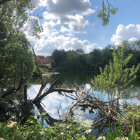 Apartmán Dease Manor Higham Ferrers Exteriér fotografie