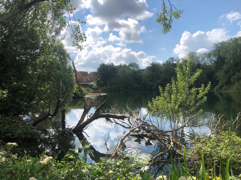 Apartmán Dease Manor Higham Ferrers Exteriér fotografie