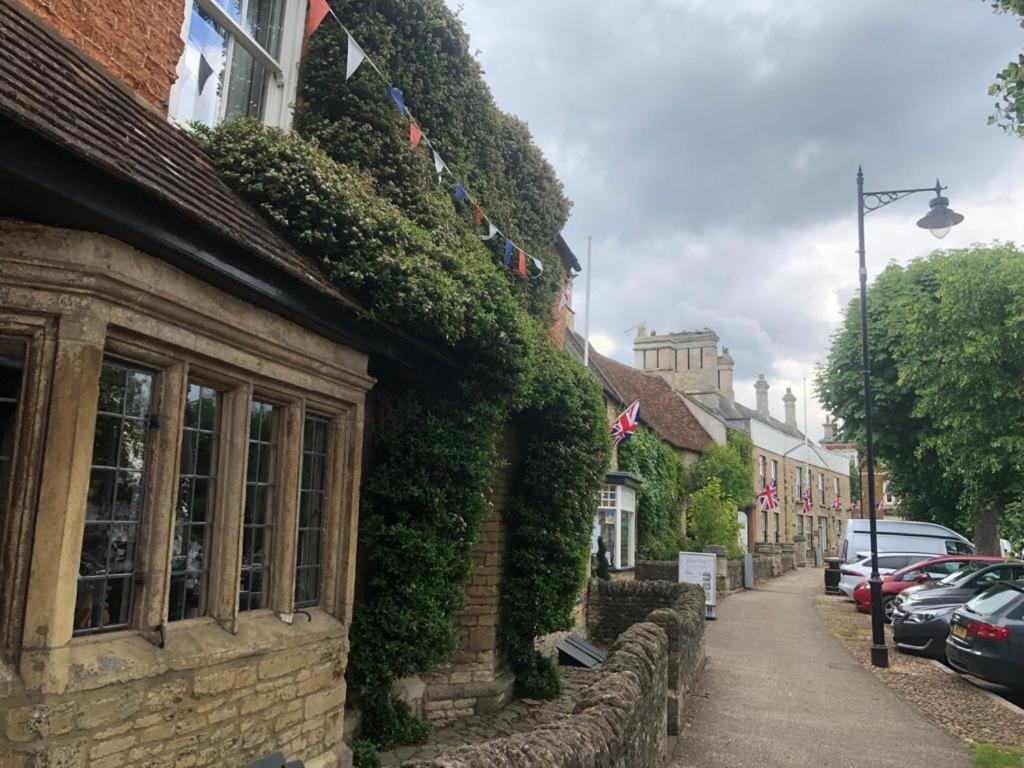 Apartmán Dease Manor Higham Ferrers Exteriér fotografie